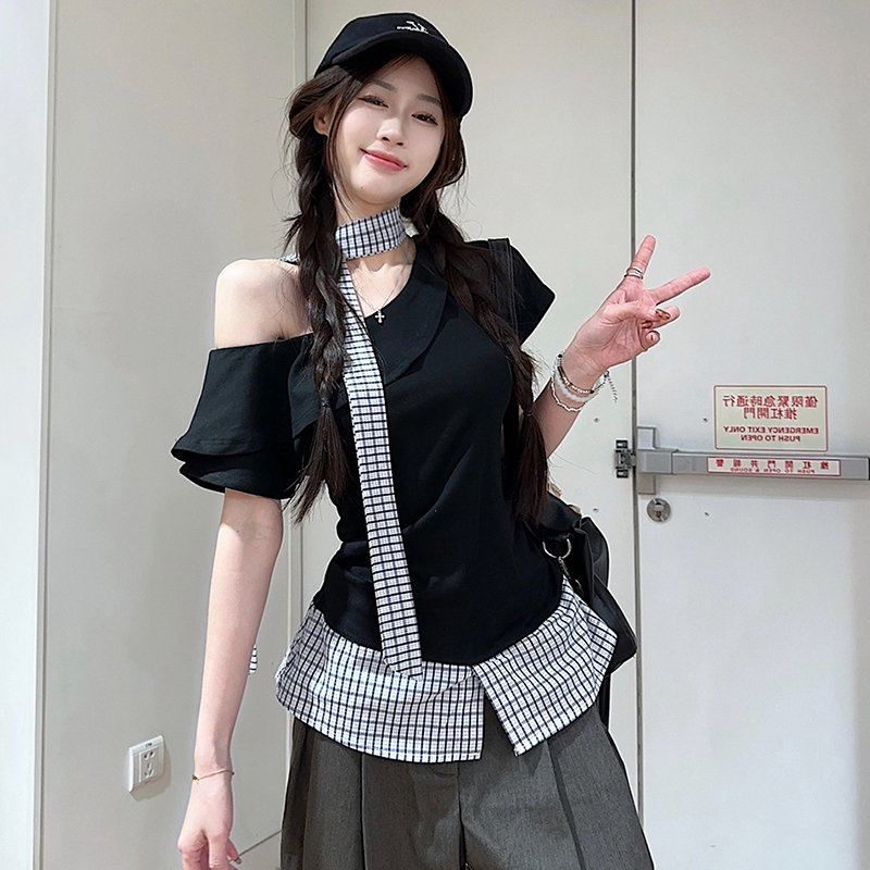 Plus Size Off-Shoulder Short Sleeve T-Shirt for Women, Summer Spliced Faux Two-Piece Top, Sweet and Spicy Slim Fit Style