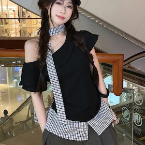 Plus Size Off-Shoulder Short Sleeve T-Shirt for Women, Summer Spliced Faux Two-Piece Top, Sweet and Spicy Slim Fit Style