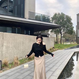 Plus Size One-Piece Satin Skirt with Flowing Diagonal Cut - Elegant Tea Break Beauty Atmosphere, Perfect for 90s and Y2K Styles