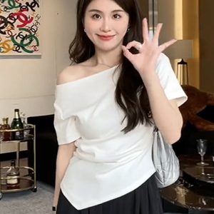 Plus-Size One-Shoulder Short Sleeve T-Shirt for Women - Spicy Girl Irregular Collarbone Summer Top, Slim Fit, Trendy Temperament Style