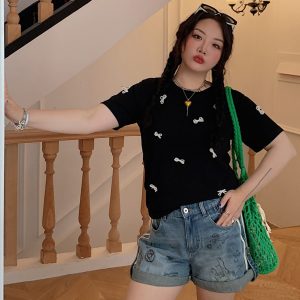 Plus Size Pearl Bow T-Shirt for Women - Handmade Short Sleeve Summer Top, Stylish and Trendy for 2025