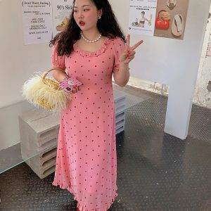 Plus Size Pink Embroidered Square-Neck Dress for Women - Summer 2025, Waist-Cinching, Slimming, Floral Style