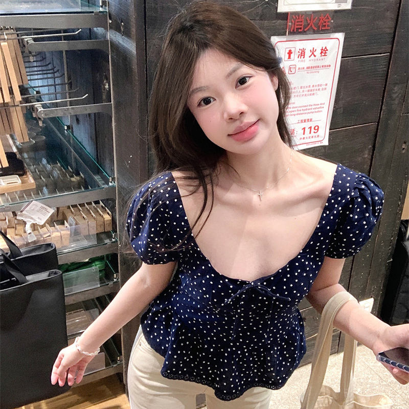 Plus Size Polka Dot U-Neck Bubble Short Sleeve Shirt for Women - Summer Sweet Spicy Tummy-Covering Top, Trendy and Unique Design