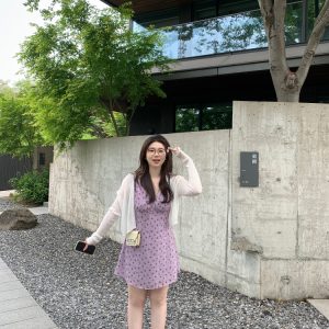 Plus Size Purple Floral Dress with V-Neck Tie, Sleeveless A-Line Tank Top, Slightly Chubby Taro Mud Milk Design