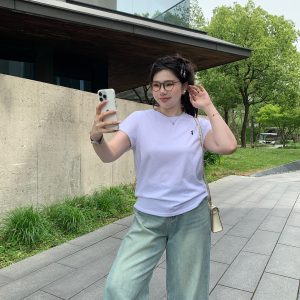 Plus Size Relaxed Fit Short Sleeve T-Shirt for Homebodies - Round Neck Slim Tee in Comfortable Design