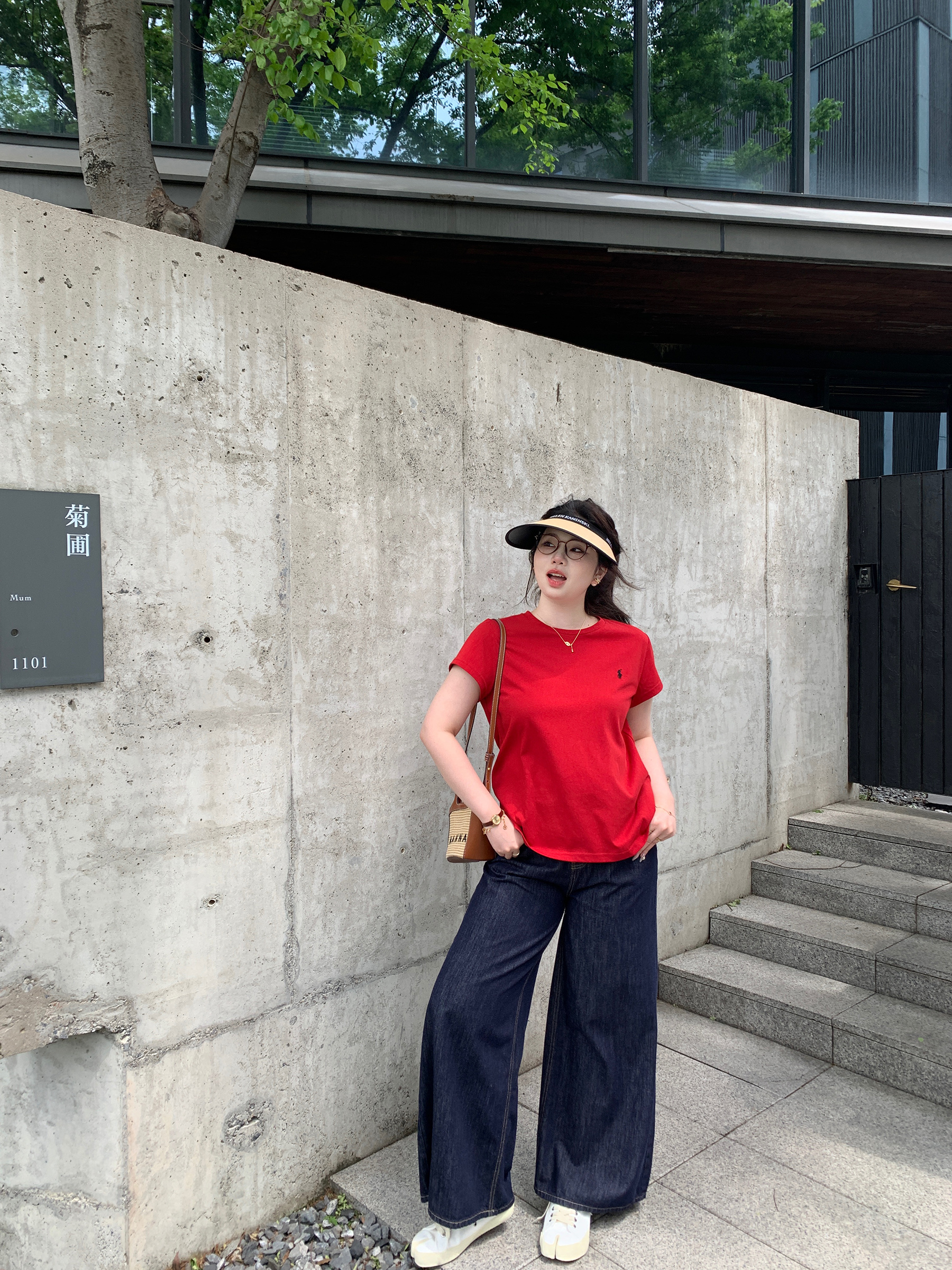 Plus Size Relaxed Fit Short Sleeve T-Shirt for Homebodies - Round Neck Slim Tee in Comfortable Design Plus Size Relaxed Fit Short Sleeve T-Shirt for Homebodies - Round Neck Slim Tee in Comfortable Design