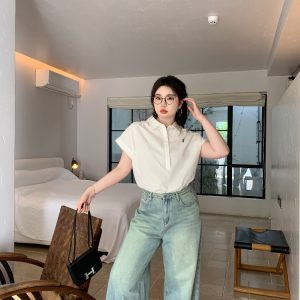 Plus Size Relaxed Old Money Style Short Sleeve Shirt with Flutter Sleeves for High-Ranking Female Protagonists