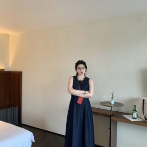 Plus Size Retro Blue Sleeveless Denim Dress with Elegant Vest - Chubby Urban Style Long Skirt for Weekly Reports