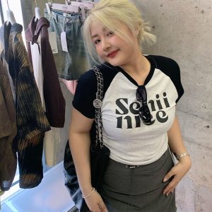 Plus Size Retro Color Block Letter Print Drawstring T-Shirt Top for Women - Slimming Shoulder Design, Casual Y2K Style