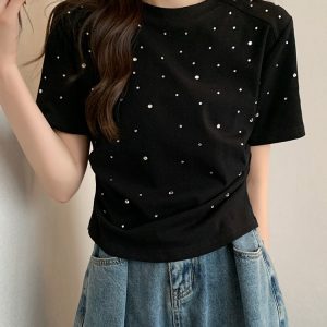 Plus-Size Rhinestone Ruched Short-Sleeve T-Shirt for Summer - Trendy Slimming Design for Women
