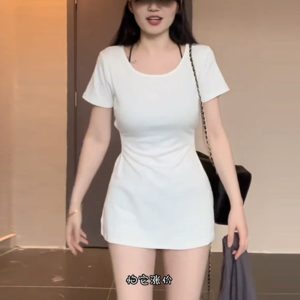 Plus-Size Slimming Fit Short Sleeve T-Shirt with Waist-Cinching Design for Summer, Perfect for Curvy Women