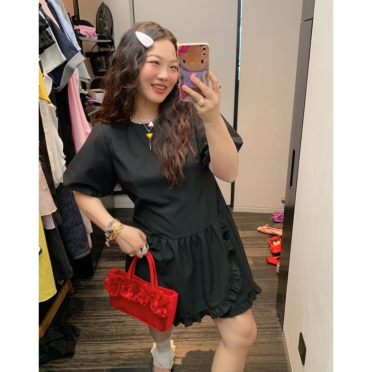 Plus Size Slimming Little Black Dress for Women - Gold Lace Edge Design, Summer 2025 New Style for Curvy Figures