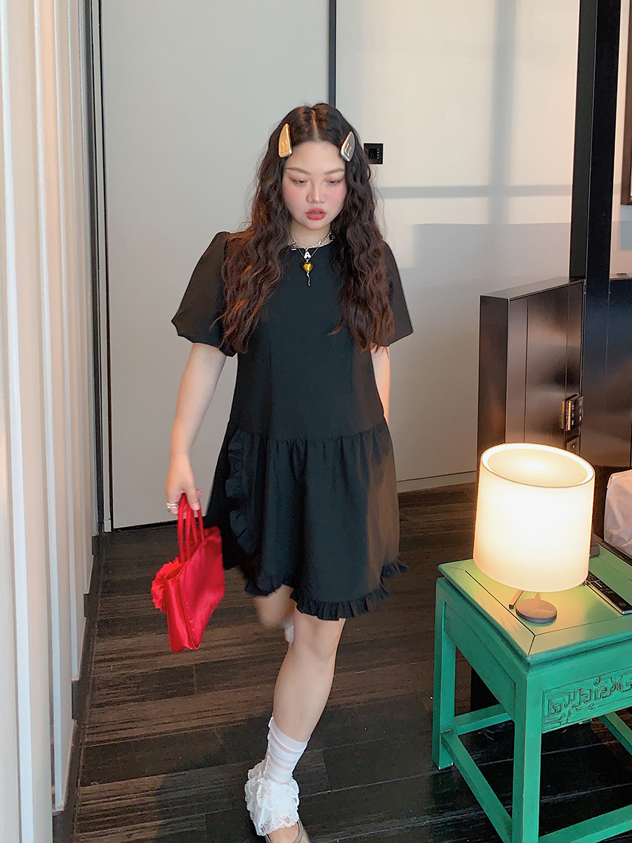 Plus Size Slimming Little Black Dress for Women - Gold Lace Edge Design, Summer 2025 New Style for Curvy Figures Plus Size Slimming Little Black Dress for Women - Gold Lace Edge Design, Summer 2025 New Style for Curvy Figures