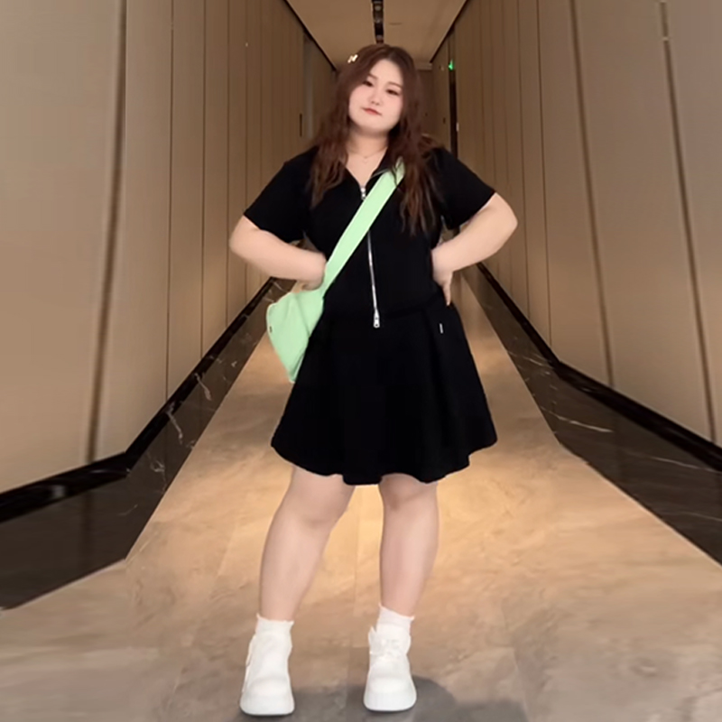 Plus-Size Slimming Two-Piece Set: Casual Sports Top & Skirt for Women, Sweet & Spicy Summer Outfit, Flattering Fit for Curvy Figures