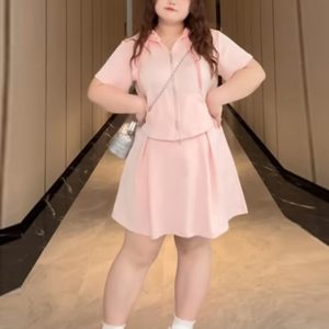 Plus-Size Slimming Two-Piece Set: Casual Sports Top & Skirt for Women, Sweet & Spicy Summer Outfit, Flattering Fit for Curvy Figures