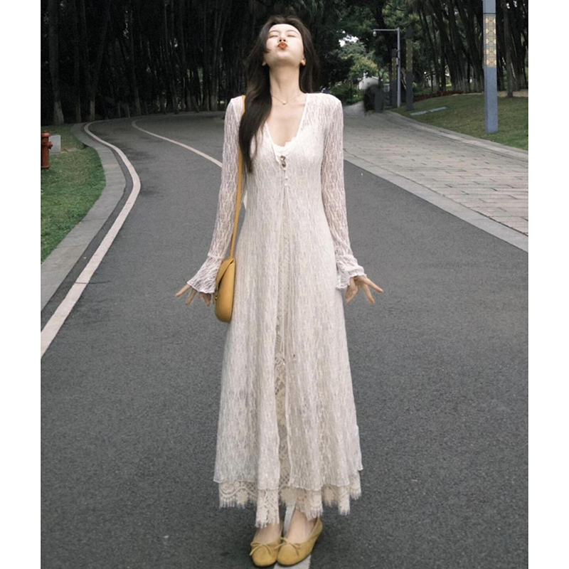 Plus-Size Slimming Two-Piece Summer Dress Cardigan Set with Elegant Jacquard Lace Camisole – Perfect for Chic Casual Outings