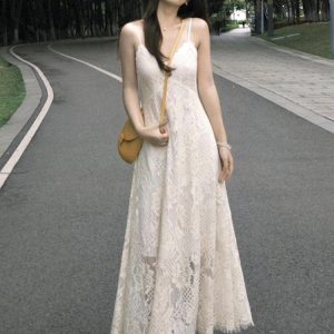 Plus-Size Slimming Two-Piece Summer Dress Cardigan Set with Elegant Jacquard Lace Camisole – Perfect for Chic Casual Outings