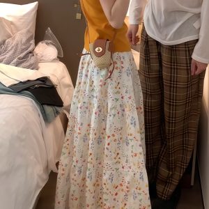 Plus Size Summer Floral Midi Skirt A-Line for Pear-Shaped Figures - Hip-Covering, Slimming Long Skirt for 2025