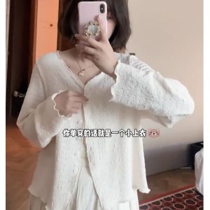 Plus-Size Textured V-Neck Knitted Cardigan for Women - Spring Loose-Fitting, Slimming, Youthful, Sun-Protective Layering Top