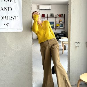 Plus Size Vintage American High Waist Wide Leg Jeans for Women, Autumn Winter Leaf Yellow Flared Workwear Pants