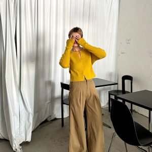 Plus Size Vintage American High Waist Wide Leg Jeans for Women, Autumn Winter Leaf Yellow Flared Workwear Pants