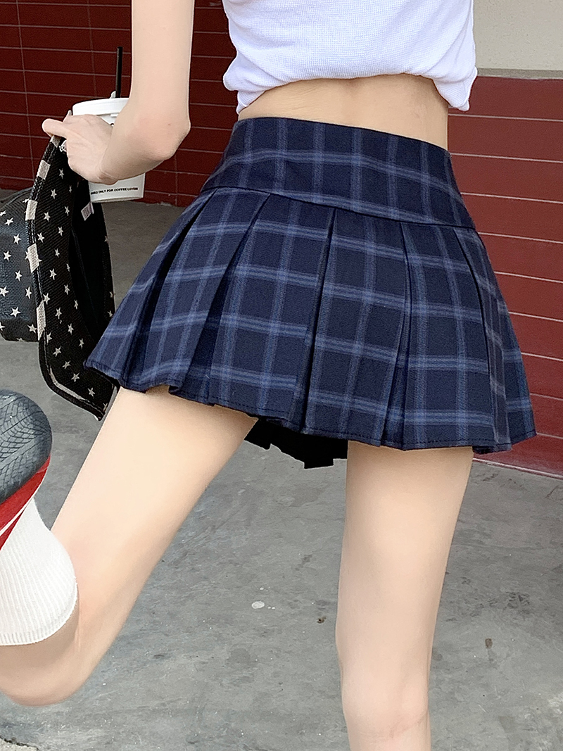 Plus Size Vintage Blue Plaid Pleated Skirt for Women - High Waist Slimming A-Line Design, Short Skirt for Curvy Girls