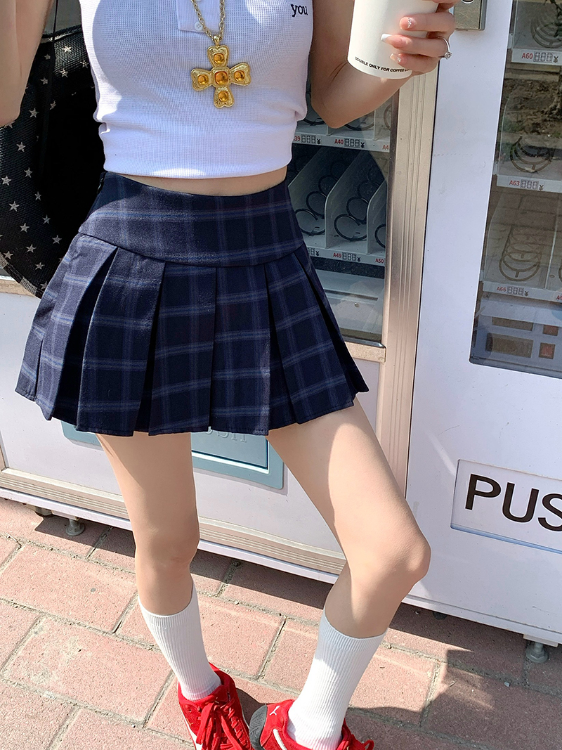 Plus Size Vintage Blue Plaid Pleated Skirt for Women - High Waist Slimming A-Line Design, Short Skirt for Curvy Girls