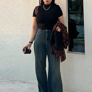 Plus Size Vintage French Style Slimming Black Half-High Neck Short Sleeve Top - Trendy Summer T-Shirt for Women