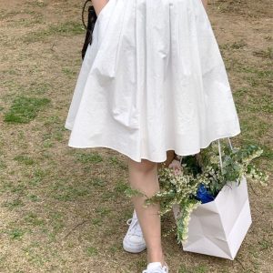 Plus-Size White High-Waisted A-Line Half Skirt for Pear-Shaped Women, Summer Mid-Length Style for Curvy Figures and Thick Thighs