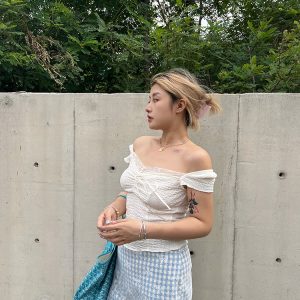 Plus Size White Lace Trim Tank Top for Women, Stylish Sweet and Spicy Short Top, Perfect for Y2K and 90s Inspired Looks