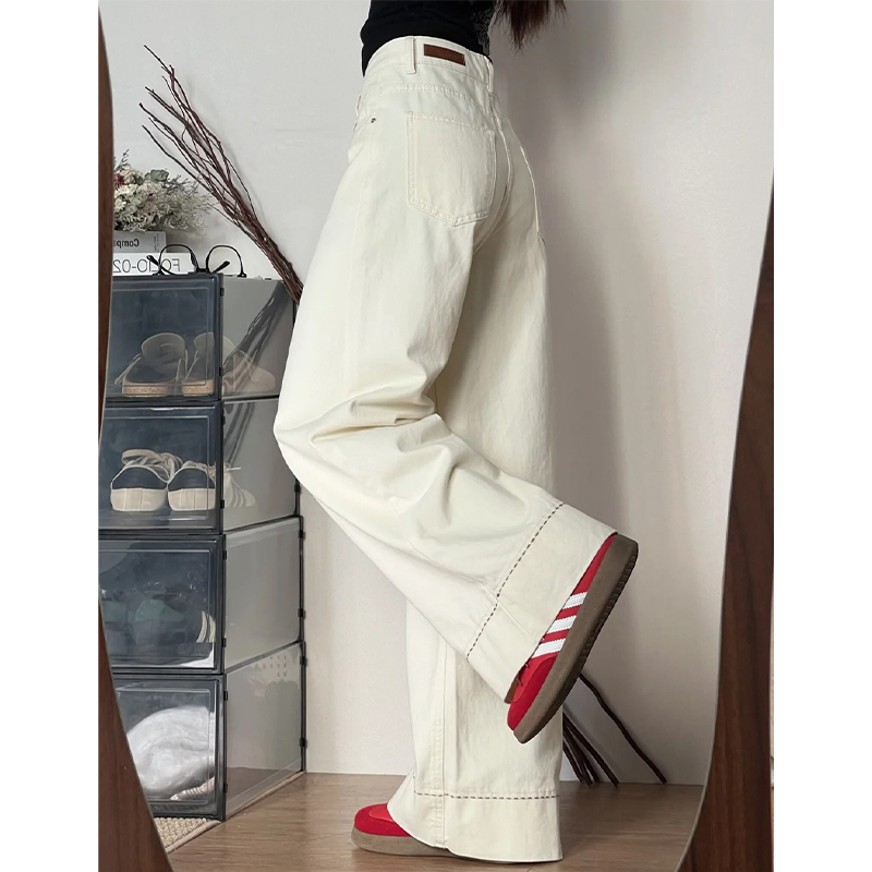 Plus-Size White Wide-Leg Jeans for Pear-Shaped Figures, Slimming Loose BF Style, Trendy 2025 Fashion