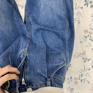 Plus-Size Wide-Leg Jeans for Pear-Shaped Figures - Flattering Loose-Fitting Pants for Curvy Hips - 2025 Fashion Essential