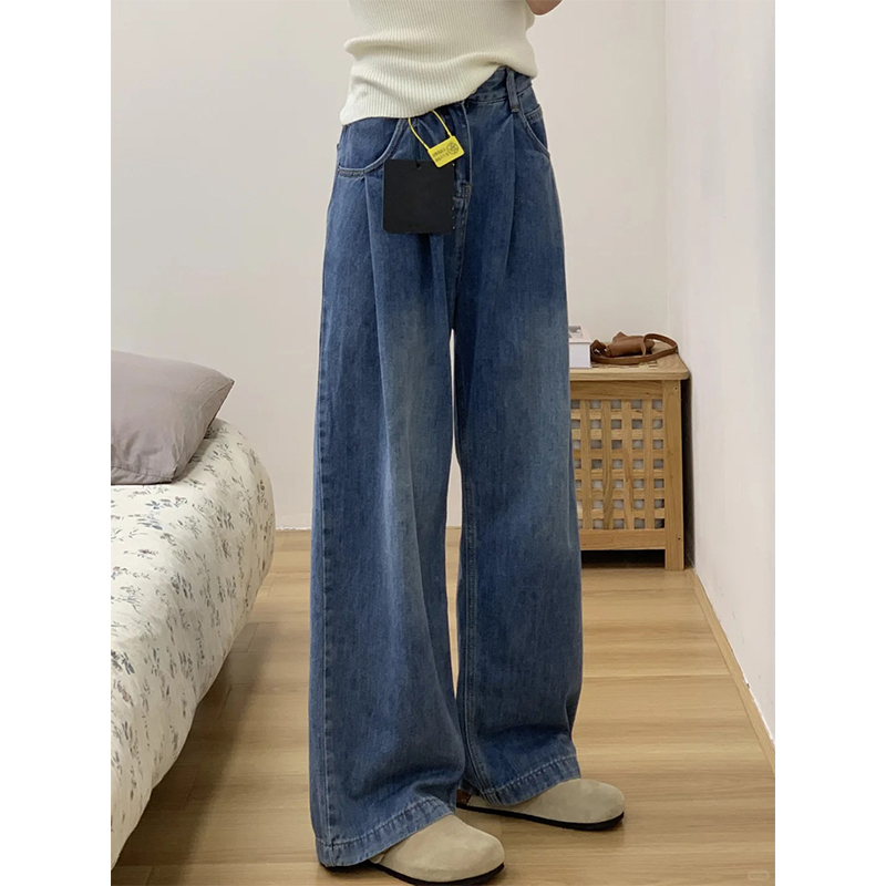 Plus-Size Wide-Leg Jeans for Pear-Shaped Figures - Flattering Loose-Fitting Pants for Curvy Hips - 2025 Fashion Essential