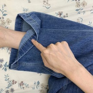 Plus-Size Wide-Leg Jeans for Pear-Shaped Figures - Flattering Loose-Fitting Pants for Curvy Hips - 2025 Fashion Essential