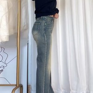 Plus-Size Wide-Leg Jeans for Pear-Shaped Figures, Loose Fit for Short Women, Flattering for Thick Thighs and Wide Hips