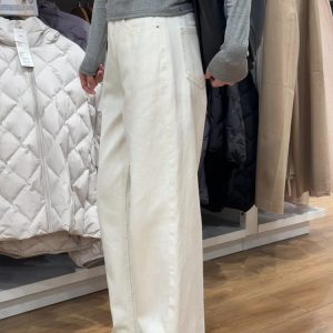 Plus Size Wide-Leg Straight-Leg Jeans for Women - White Loose Fit, Perfect for Pear-Shaped Bodies with Thick Legs and Wide Hips