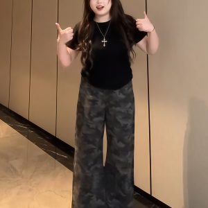 Plus-Size Women's American Retro Camouflage Flared Denim Pants – Summer Wide-Leg Workwear Trousers for a Flattering Fit