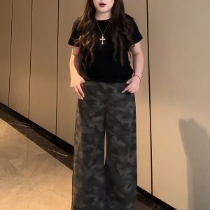 Plus-Size Women's American Retro Camouflage Flared Denim Pants – Summer Wide-Leg Workwear Trousers for a Flattering Fit