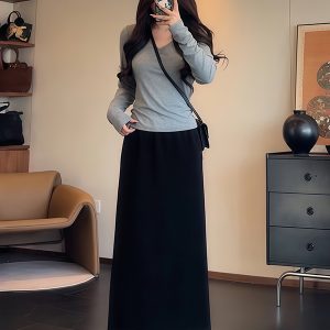 Plus-Size Women's Black High-Waisted Summer Skirt - Flattering Draped Long Design with Slit for Curvy Figures