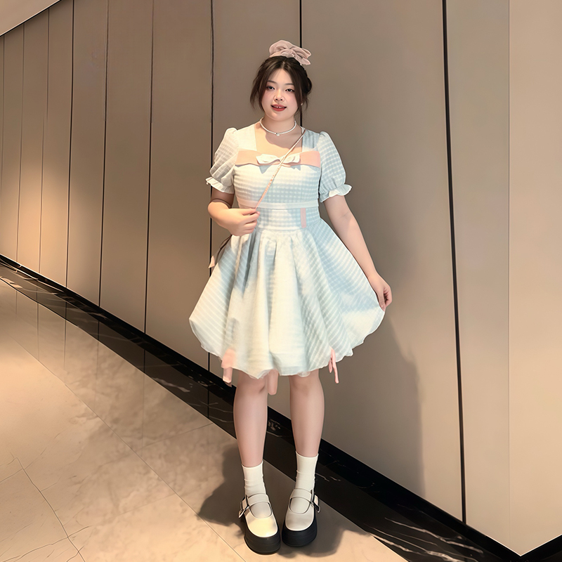 Plus-Size Women's Blue Plaid Short Sleeve Dress with Bow - Flattering Waist-Cinching Design for Summer 2025, Perfect for Curvy Figures