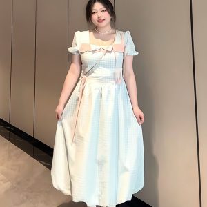 Plus-Size Women's Blue Plaid Short Sleeve Dress with Bow - Flattering Waist-Cinching Design for Summer 2025, Perfect for Curvy Figures