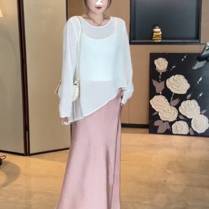 Plus-Size Women's Butterfly Hollow Back Top and Satin Fishtail Skirt Set - Sun-Protective Summer Fashion