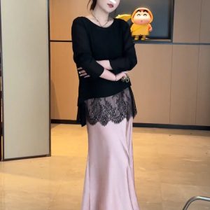 Plus-Size Women's French Retro Lace Spliced Hollow Back Long Sleeve T-Shirt - Stylish Summer Top for Curvy Figures