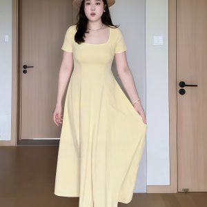 Plus-Size Women's French-Style Square-Neck Short Sleeve Dress - Flattering A-Line Design for Curvy Figures - Summer Essential