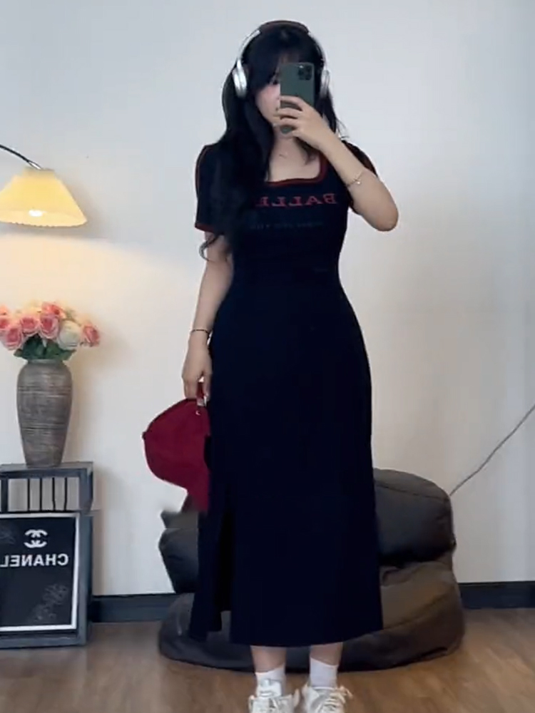 Plus-Size Women's French-Style U-Neck Dress - Flattering Summer Dress for Curvy Figures, Sporty Short Skirt Design Plus-Size Women's French-Style U-Neck Dress - Flattering Summer Dress for Curvy Figures, Sporty Short Skirt Design