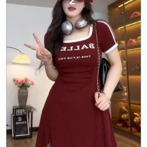 Plus-Size Women's French-Style U-Neck Dress - Flattering Summer Dress for Curvy Figures, Sporty Short Skirt Design