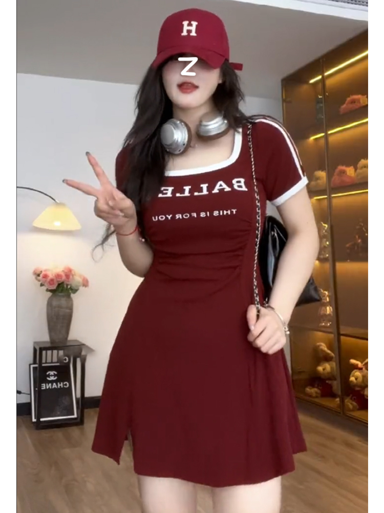 Plus-Size Women's French-Style U-Neck Dress - Flattering Summer Dress for Curvy Figures, Sporty Short Skirt Design Plus-Size Women's French-Style U-Neck Dress - Flattering Summer Dress for Curvy Figures, Sporty Short Skirt Design