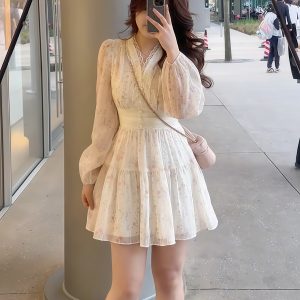 Plus-Size Women's French Vintage Lace Floral Dress - Spring Style, Waist-Cinching & Flattering for Curvy Women, Boho Chic