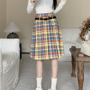 Plus Size Women's High-Waisted A-Line Colorful Plaid Pleated Skirt - Retro Checkered Mid-Length Style