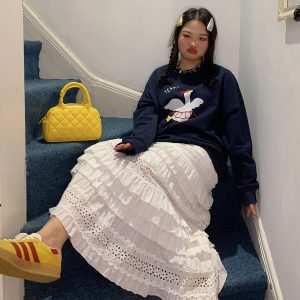 Plus Size Women's Lace Cake Skirt - Mid-Length White Skirt for Spring & Autumn, Stylish Half-Length Design